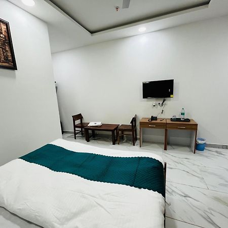 Townhouse Happy Habitat Guest House Greater Noida Zewnętrze zdjęcie