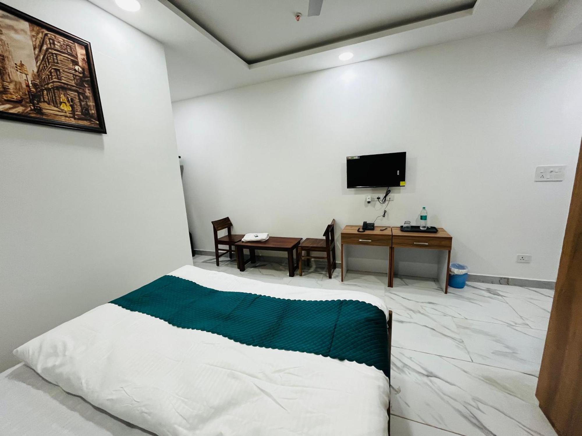 Townhouse Happy Habitat Guest House Greater Noida Zewnętrze zdjęcie