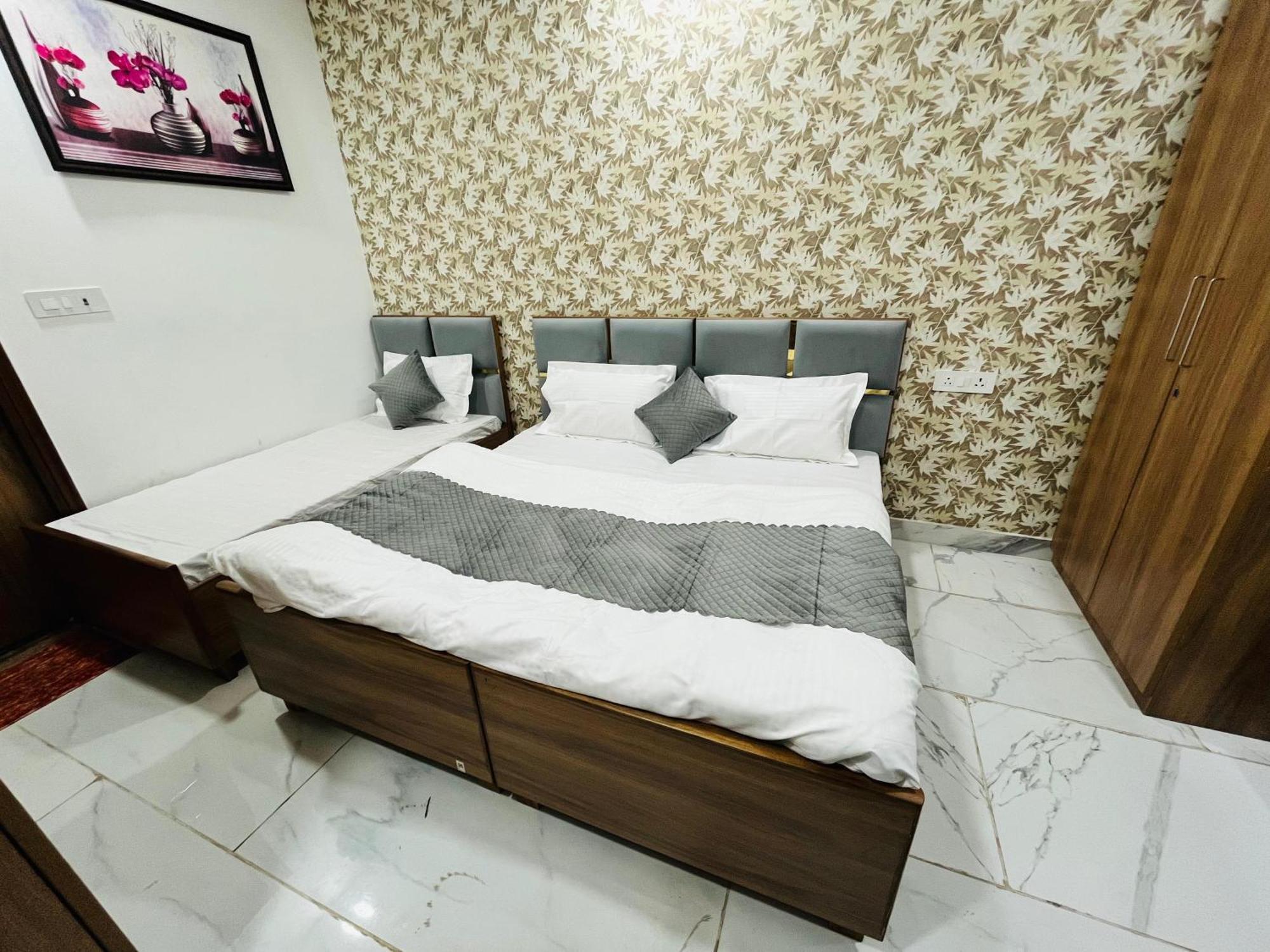 Townhouse Happy Habitat Guest House Greater Noida Zewnętrze zdjęcie