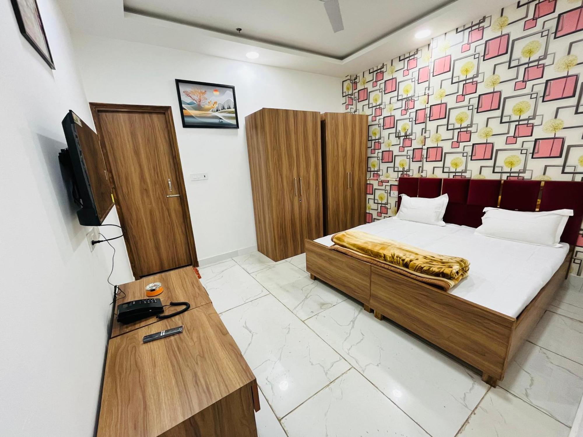 Townhouse Happy Habitat Guest House Greater Noida Zewnętrze zdjęcie